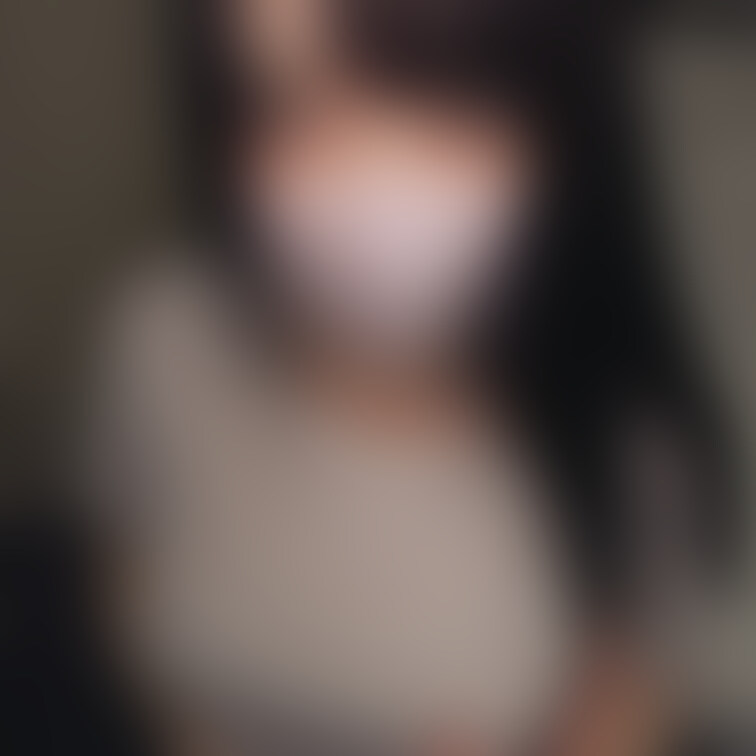 今回の女の子は店長案件。

以前にナンパしてハメ撮りした爆乳女子大生からの紹介だそうです。

ちなみにそのセフレ