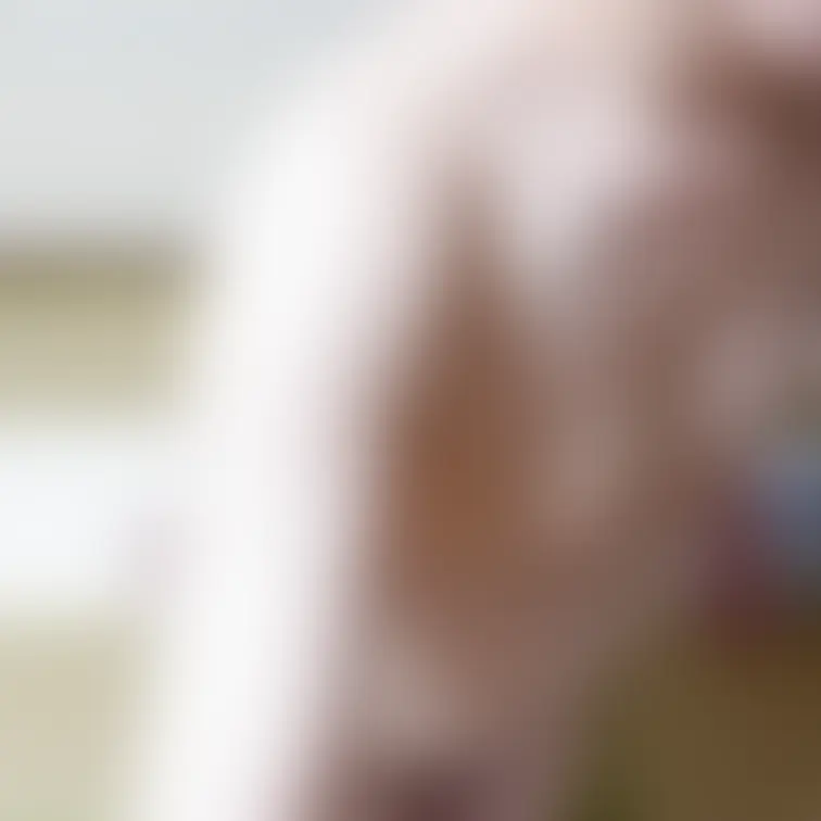 弥生の全裸パーティー兼公開撮影での一コマ。手コキ風の撮影を主観で。乳首も立ってますね。
セクシーアイドル虎の穴・弥