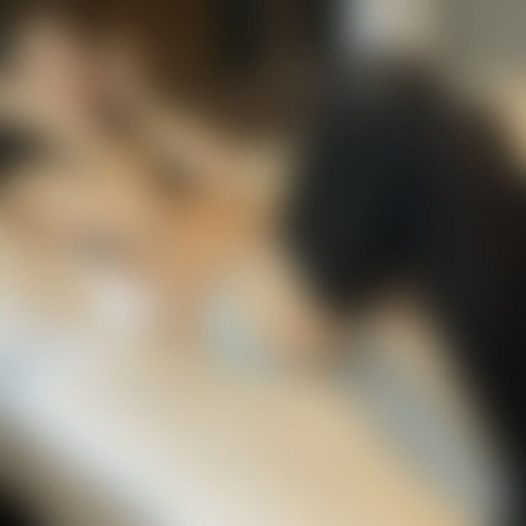 単独様に脱がされ恥ずかしがりながらも、下着には染みをつけてしまう妻の彩華。。