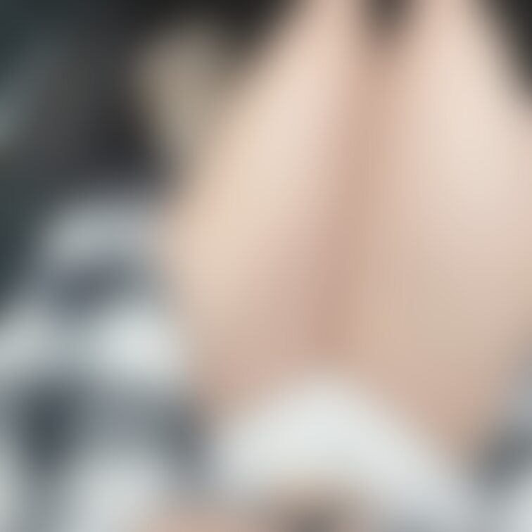 車内でちらり💓

【みみからのお願い💕】 
えっちだと思ってくれた方は 
写真下の♡印をポチッとしてくれると、 