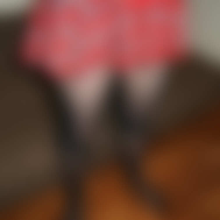 【アイドル風コスプレ】シリーズ　画像
お試しプラン限定（もっと応援プランでは、妻の顔のボカシは薄めです。）

ムチ