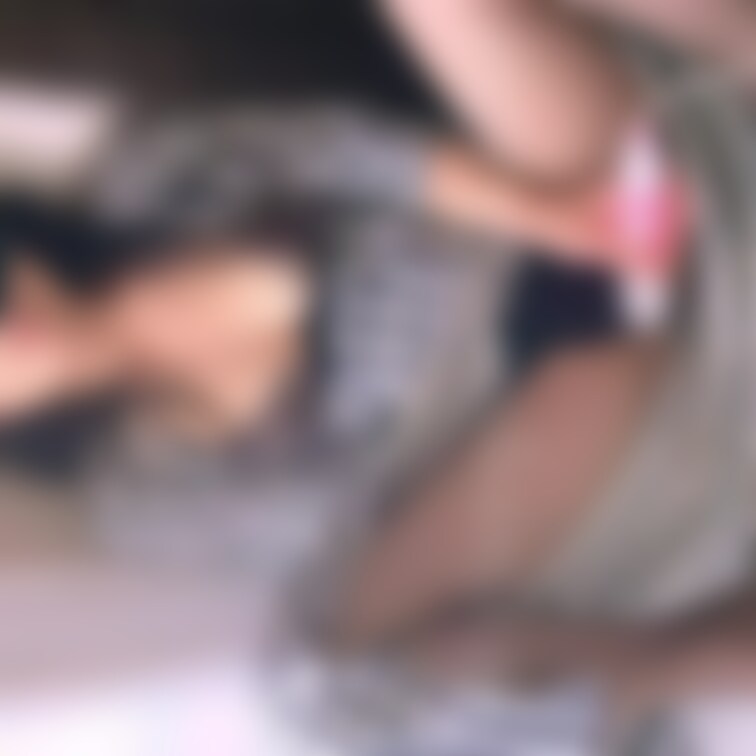 電マくんにハマってる奥さんです💕
お潮吹きすぎちゃうのでナプキンして安心して漏らしちゃってます🥺💦
えっちなお汁付き