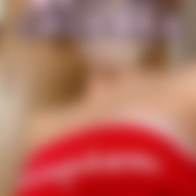 ど貧乳のくせに乳首だけご立派です🤣笑
そんな恥ずかしいおっパイだけども、
今日は実は旅行してて温泉でおっパイ晒してき