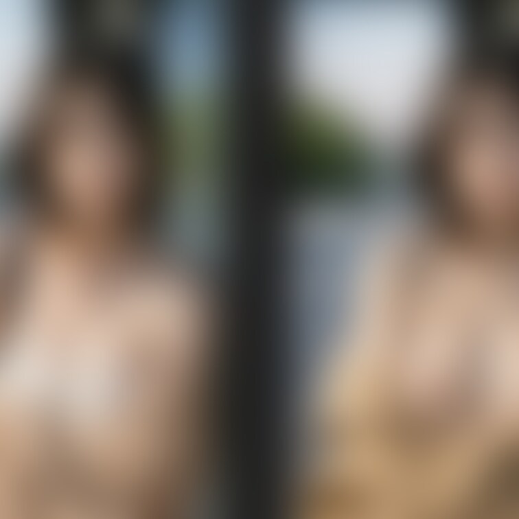 着衣と脱衣を並べた画像です。画像№513