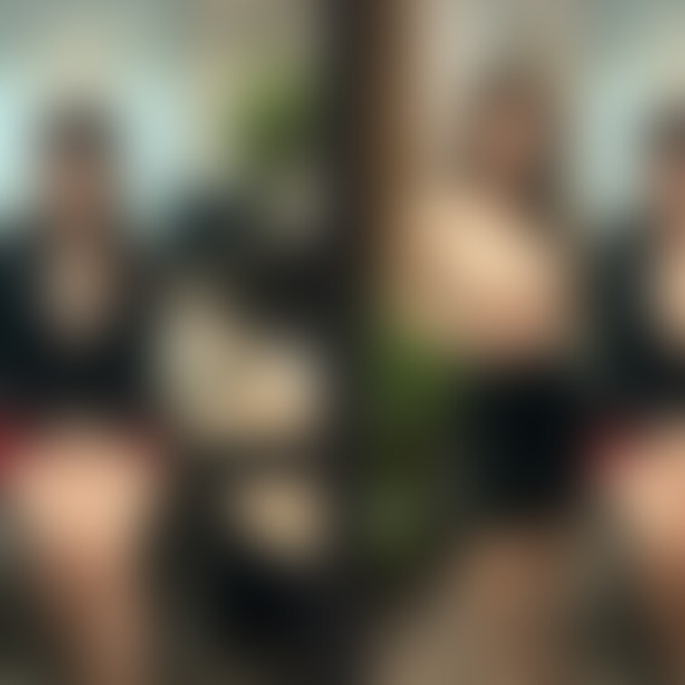 着衣と脱衣を並べた画像です。画像№466 