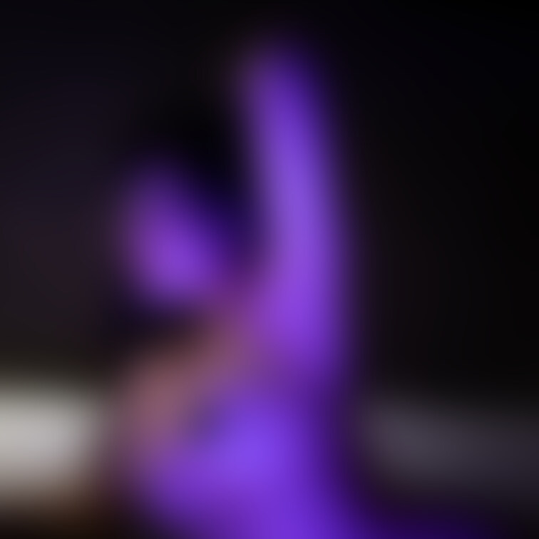 ついに✨
こんな感じにネオンのライトを活用して
撮ってもらいました🌟

イケてるかな、、？