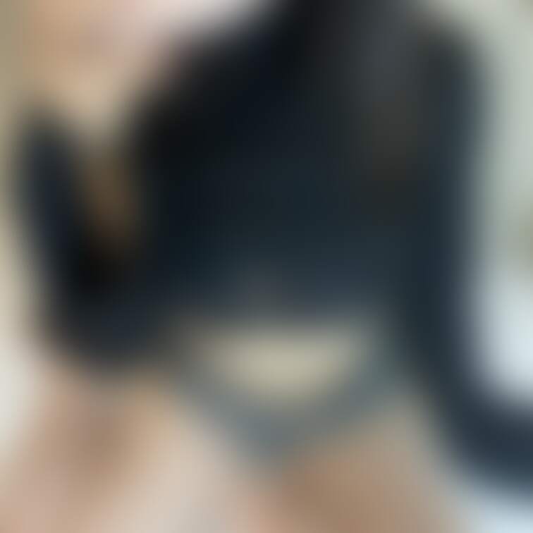 敏感なとこ舐めてあげる👅