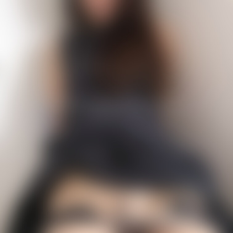 りこのえっちなカラダをいっぱい見て欲しいの💋
淫毛にいっぱい濃ゆいのをぶっかけてください🥺💕