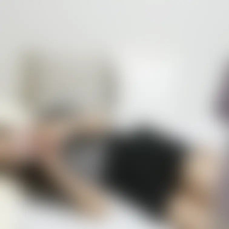 女子大生(21歳)日常オナ覗き見。
上品な顔立ちのスレンダー貧乳モデル。
バイト終わりの帰宅後にする日常オナニー