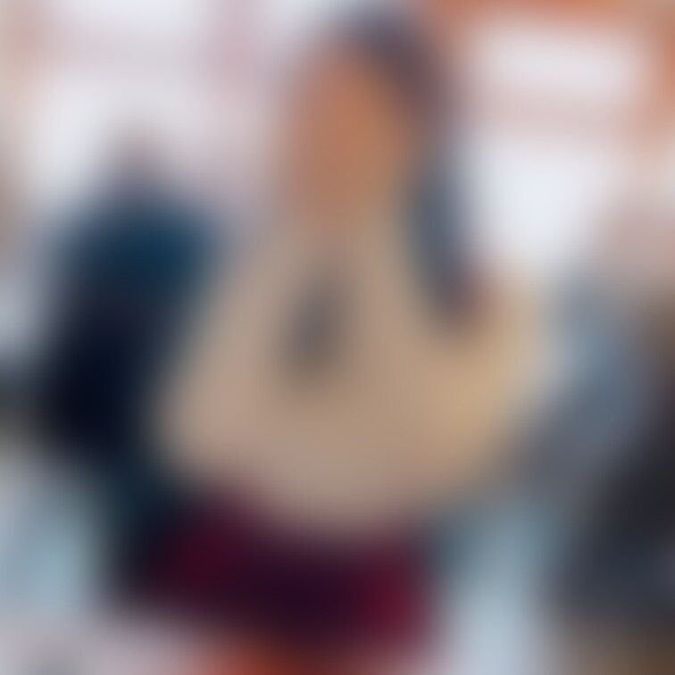 今日はちょっと趣向を変えて...
1枚目はフォロワーさんに会ってランチしてる時にフォロワーさんに撮られた写真🫣
これ