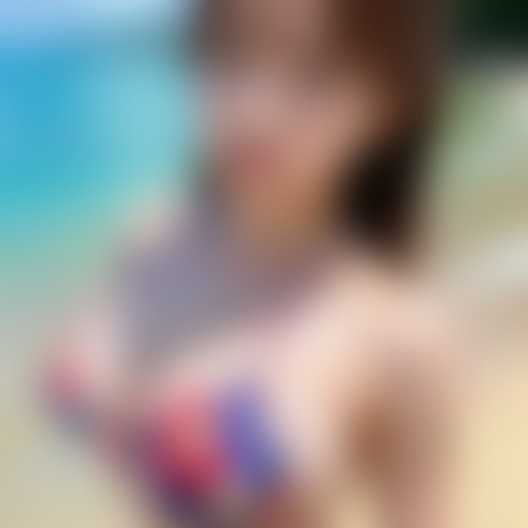 ご指名により四宮美雪さんの着替えが始まります。
「ハダカよりHじゃない？この黒！？」：美雪

https://ww