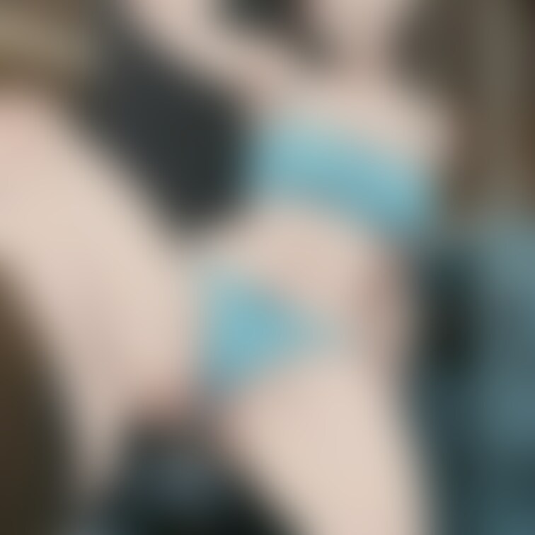 外で我慢できない潮吹いちゃうオーガズム