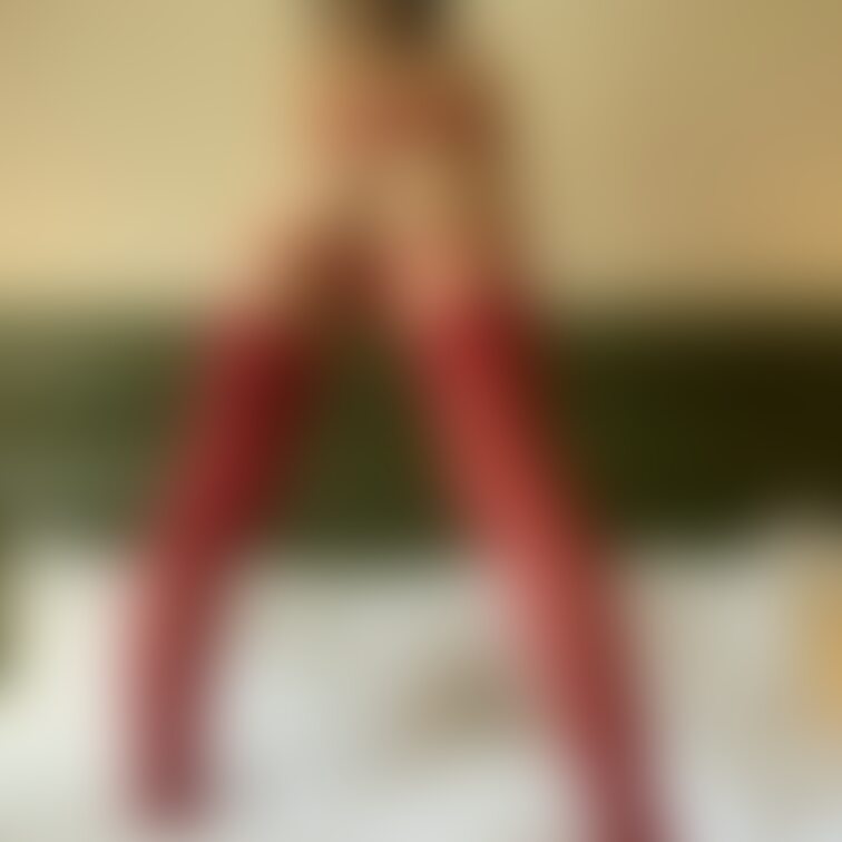 後ろからぁ、、、
来てもぉ、、いいのよぉ。。。