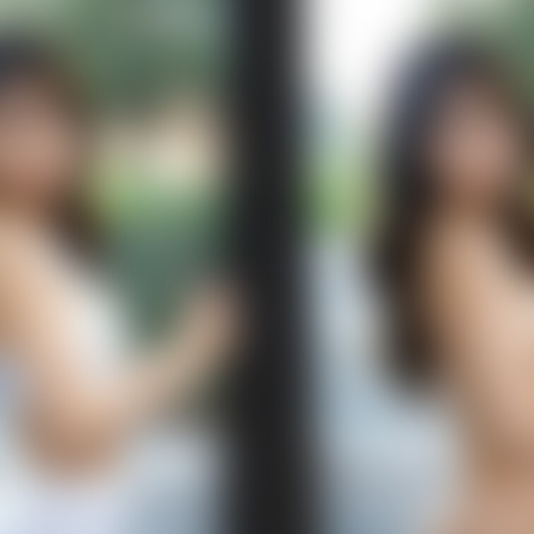 着衣と脱衣を並べた画像です。画像№408
