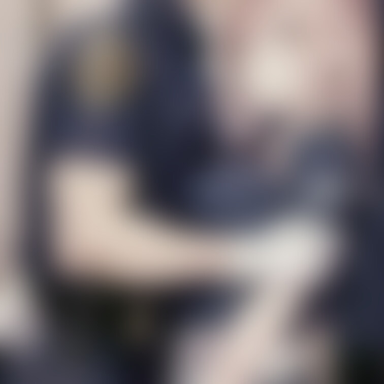 『ちょっとぉ❤️チ◯コ出ちゃってるよ❤️』