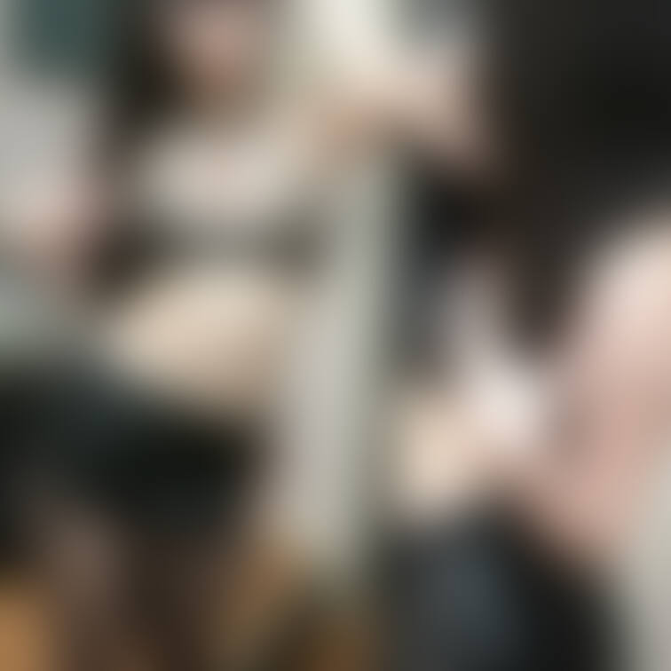衣装チェック♡
かわいい…って思われたいので入念に変なとこないかみてます
おっぱいの事は突っ込んだらだめだよw