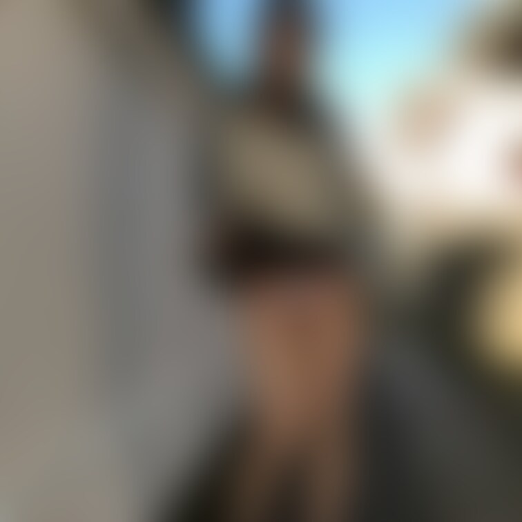 普段はあまりしない露出なのでレア写真です！
この後1回だけ全裸で露出をしております😆