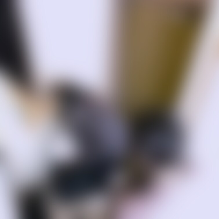 今日の22時に新しい動画をアップしますっ✨
【個人撮影】話題のウーバーチンコは手マンでガチイキ生ハメ顔射で最高だった【