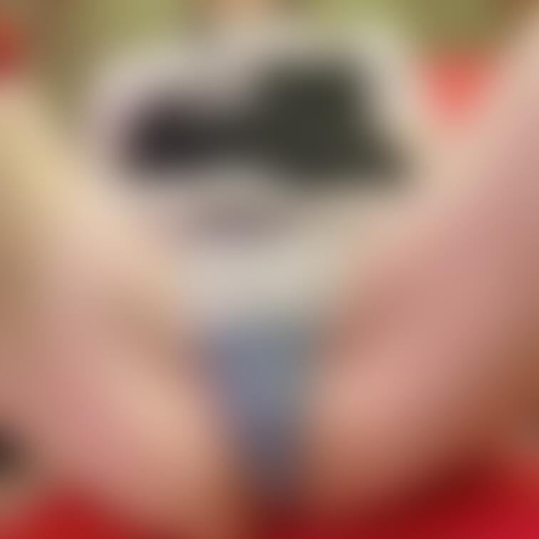こんばんは♡

今夜はこの画像見てくださいね。
先日のSMチェアから。
イジメられて、溢れ出てきています

