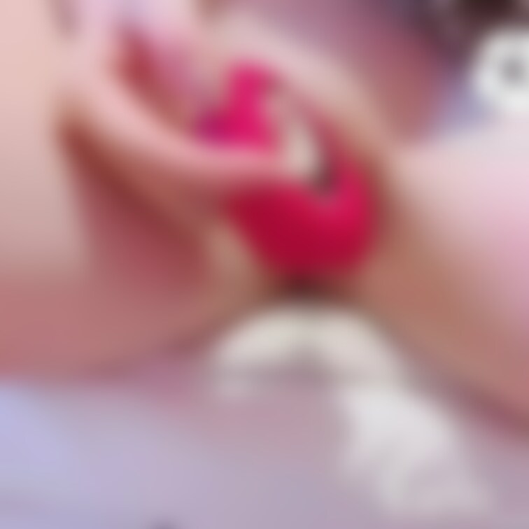 新しい⭕️型のおもちゃでクリオナ🥹❤️💦刺激が気持ちよすぎた🙈