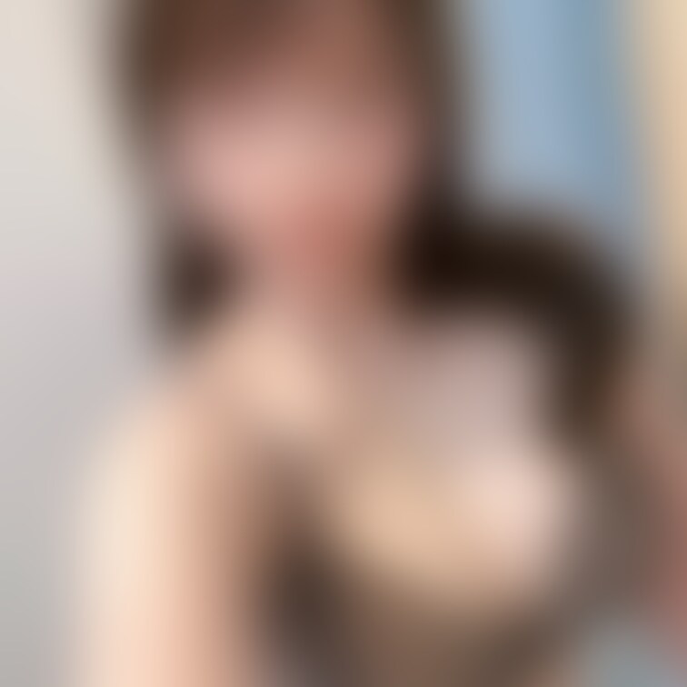 お顔見せて！とすごくメッセージをもらうので、お風呂に行く前の自撮りどうぞ✨

もし100いいねいったら...お顔だけ
