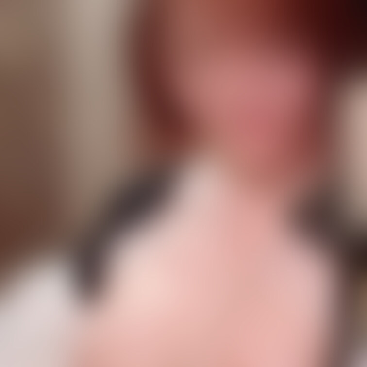 おっぱい…解して欲しい//優しく滑らかに…♡
りりの顔出しして欲しい?!
コメント沢山ください♥️♥️♥️♥