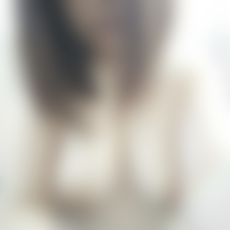 可愛い顔してエロい垂れ乳に下品なデカ乳輪と脇毛のスケベ熟女🥰