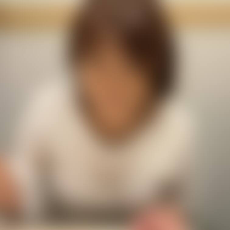 おいしい、、けどぉ、、
アレ、、もぉ、、
食べたくなって、、きちゃったぁ。。。