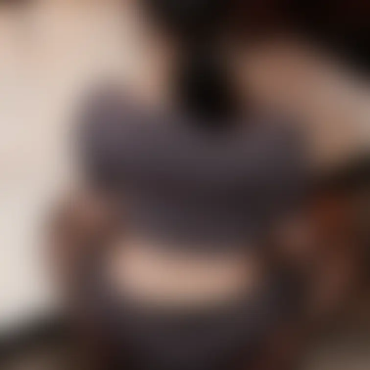 ホテルで貸し出されていたポリス（？）コスプレにタイツを合わせました...下着になるまで脱いでます^ - ^b どきどき.