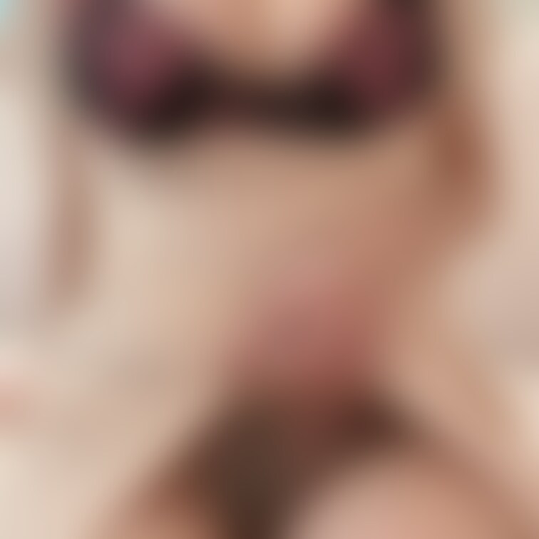 むちむちセクシーワンピの中🌹 
こちらのランジェはご継続特典でこの後支援者様のもとへ♡

