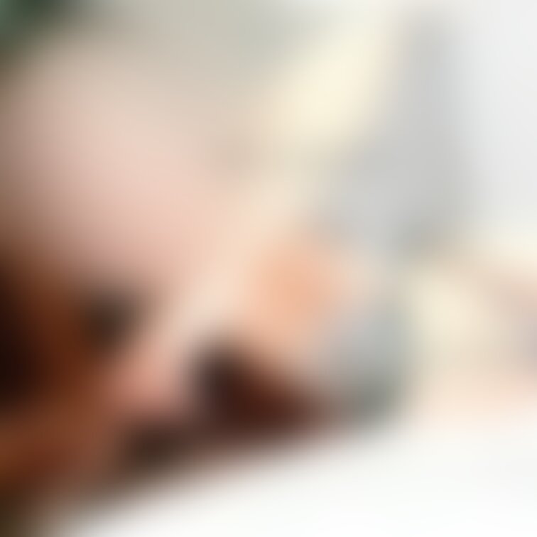おはよー❤️
髪にハイライト(メッシュ)が入ってるんだけど色が抜けて金髪になってきたからカラーシャンプー(ピンク)で髪
