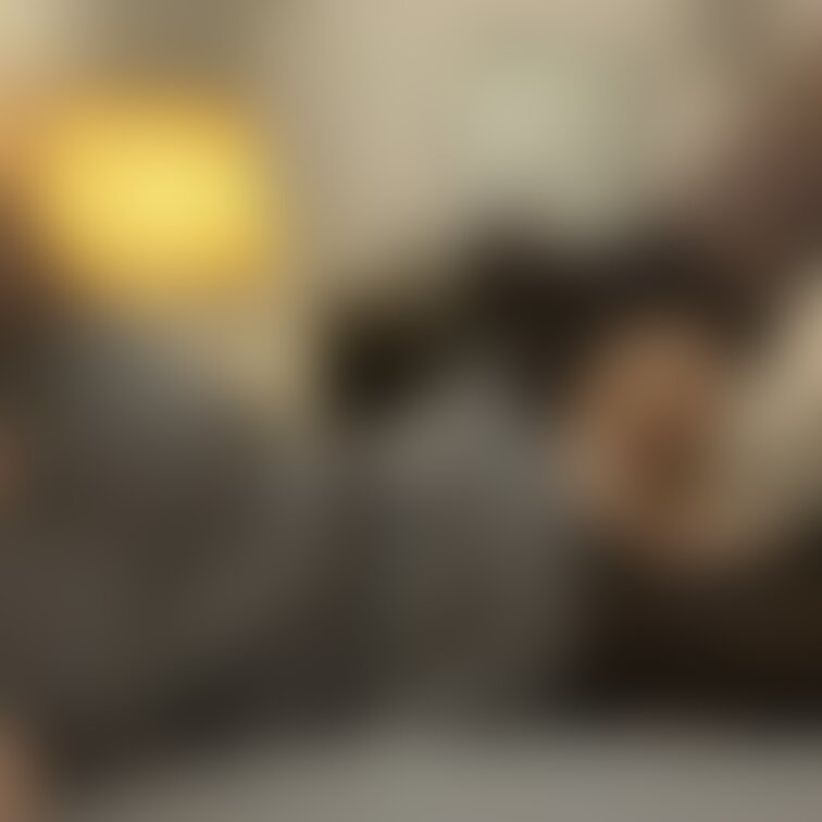 おま◯この所だけ開いてるストッキングってえっちです…。