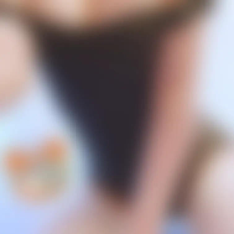 ちびっ娘"いみみ"🧸テスト投稿② スク水