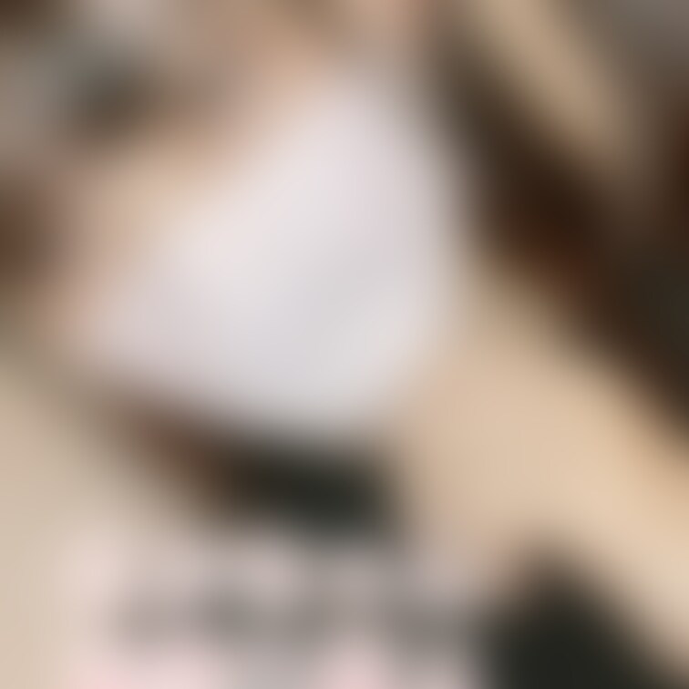 るかちゃん
黒髪色白巨乳美少女
ブラウ(ぼかし、モザイク)
しない方が可愛い子なので😭
編集してて、絶対何もしな