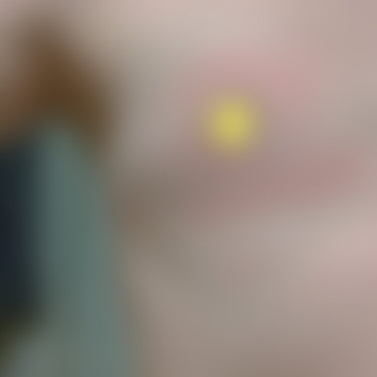 昨日あったおじさん吸いすぎだよ…
乳首周りずっと吸ってきたり
ちんちんを1時間ずっとしゃぶってきたり…
お尻に指入