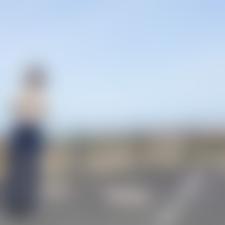 海水浴シーズンじゃなくても釣り人で賑わっちゃってて、ここではこれが限界でした😵