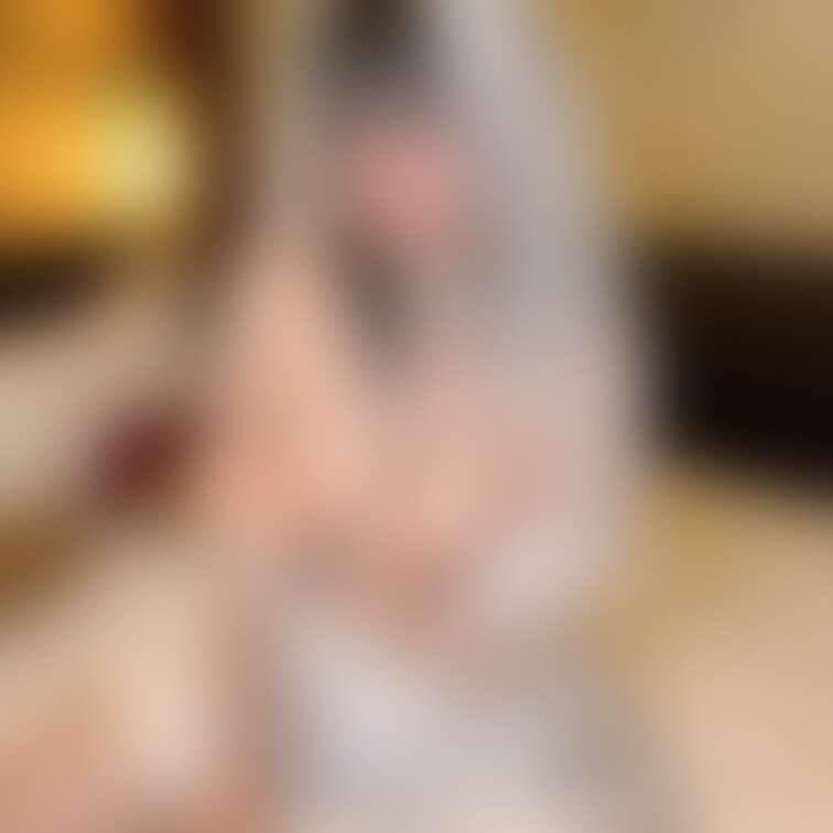 おっぱいが、おおきいと、おっぱいが、腕に乗ります。
