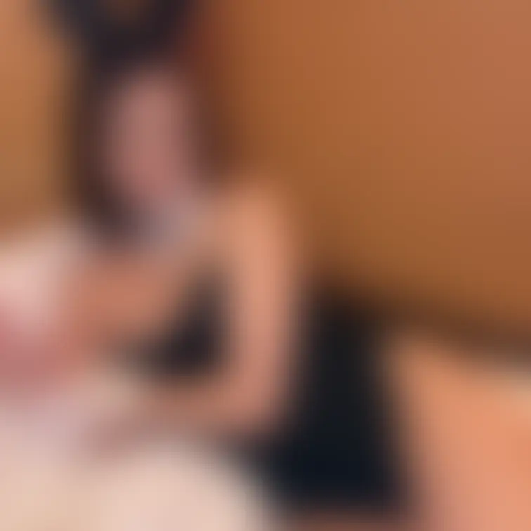 右上の「♡」ボタンを押してくれたら
 すごい嬉しいです💕

明日、顔出し動画公開です♡

｡:.ﾟஐ⋆*🍨･: