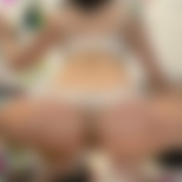 ヒョウ柄の後ろはこうなってますよ〜🤭💕
エッチですよね〜🥰