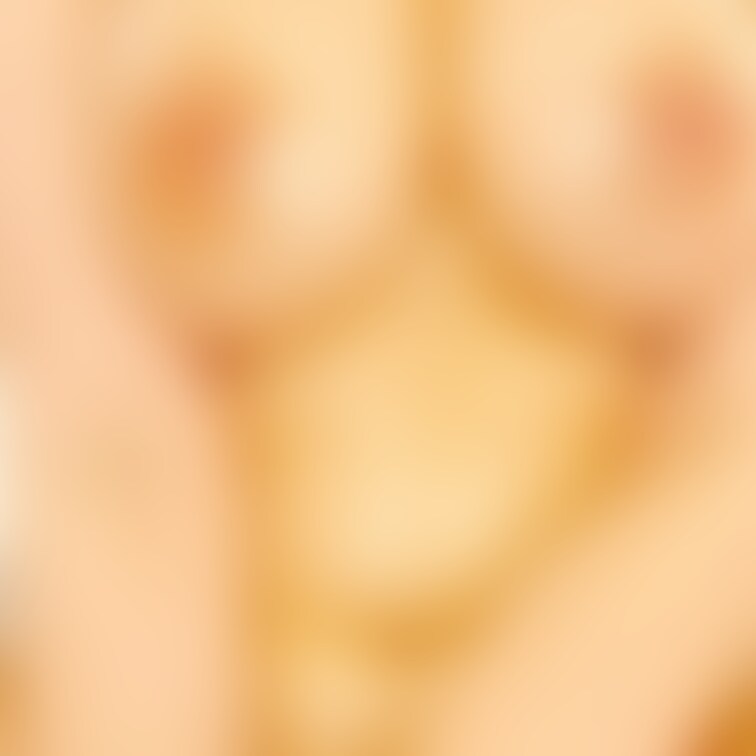 Iカップインフルエンサーさんと。
お互いに性病検査やりたてだったので中出ししてきました。
美人な女優顔でこの神スタイ