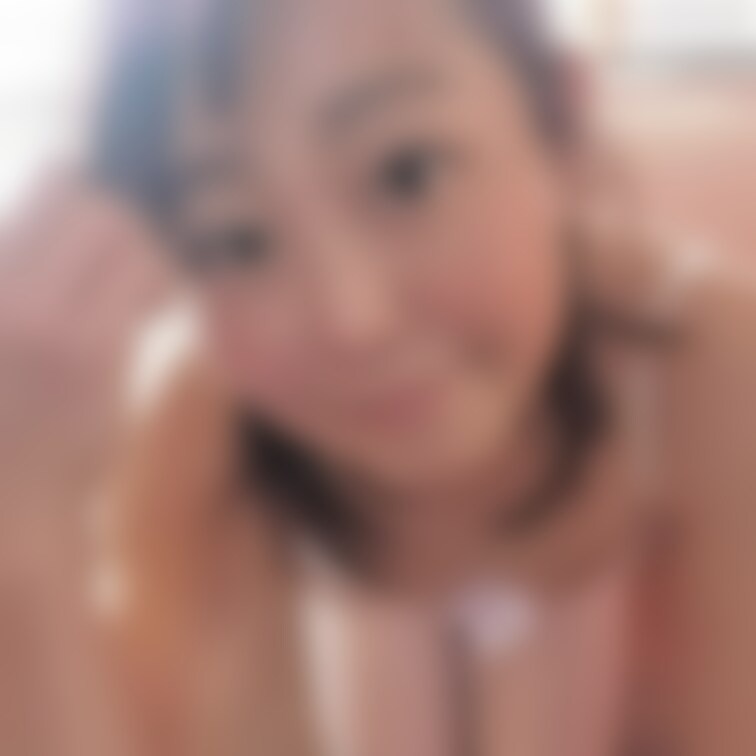 白の網タイツ姿
ムッチムチなのであります😅
続きもあるから
お楽しみに！