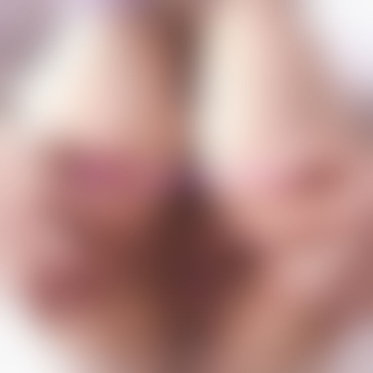 バックと正常位どっちで中出ししたいですか？
くぱぁして待ってるんだからね💗