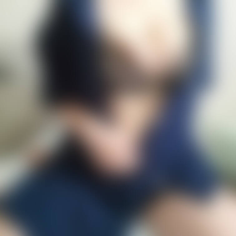 寝起きにパジャマで誘惑♡