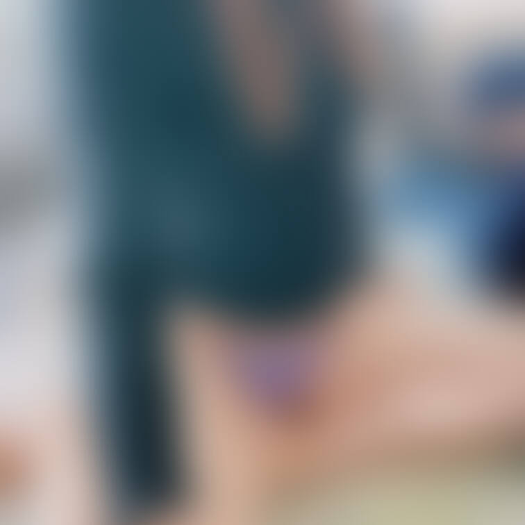 エロい下半身2枚😍