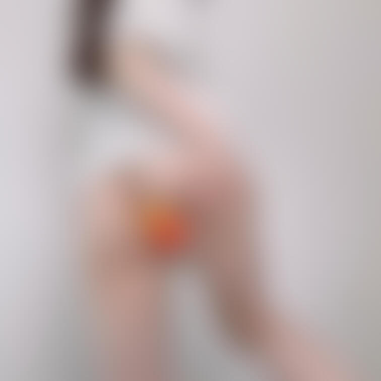 なんだかムラムラしてるから、
もしかするとアソコが濡れてるかも💦❤️
確認してくれる？？(〃ω〃)❤️