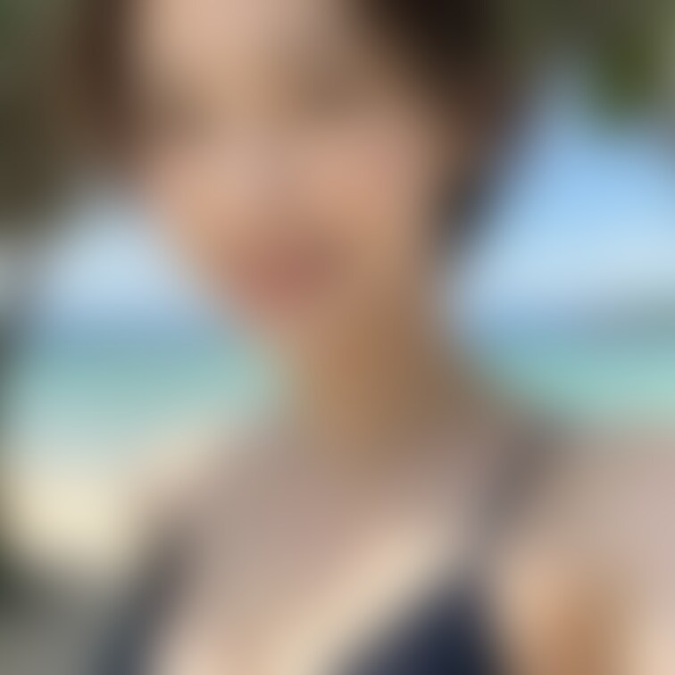 日常の中の熟女さん、人妻さんの写真を集めました♪
年上の女性が好きな方にはたまらない思います♪