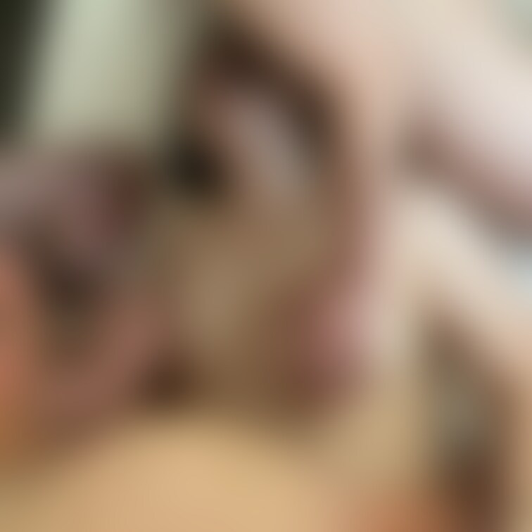 肉便器奥様の○○○風景です。コスプレエッチを楽しんでいます。