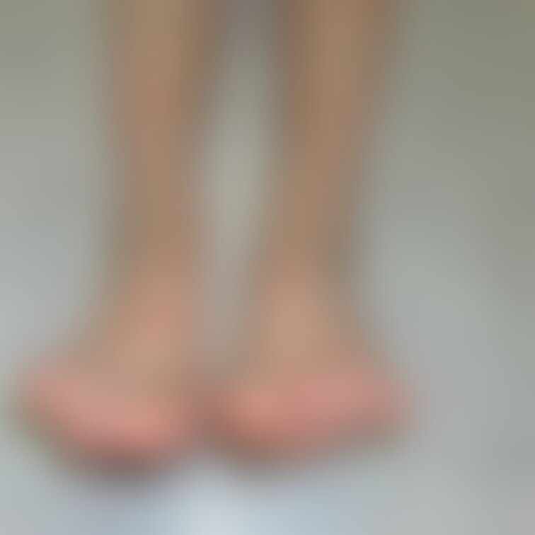 Active female college student (20) 
Riko-chan②
Foot size: 