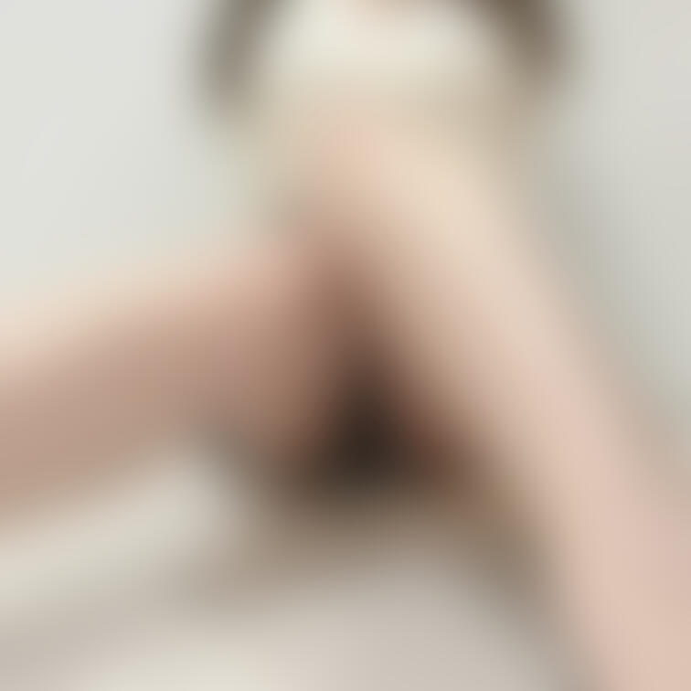 【透け乳首見て❤️❤️無料】

透けちゃってるの分かるかな..♡
ぐっと服下ろしたらすぐ見えちゃうよ🔞

最近