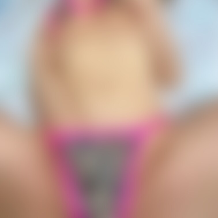 ヒョウ柄ビキニ👙シリーズです✨